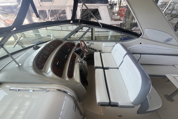 AT EASE 41ft Maxum Yacht For Sale