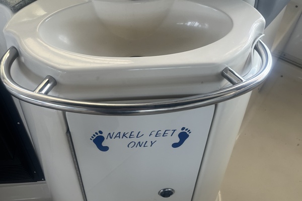 AT EASE 41ft Maxum Yacht For Sale