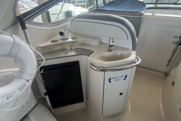 AT EASE 41ft Maxum Yacht For Sale