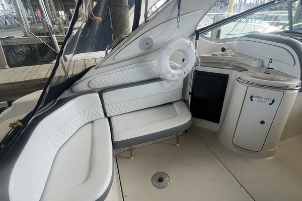 AT EASE 41ft Maxum Yacht For Sale