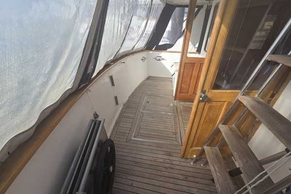 Photo of the 1982 Ocean Alexander  "DOS MAS"