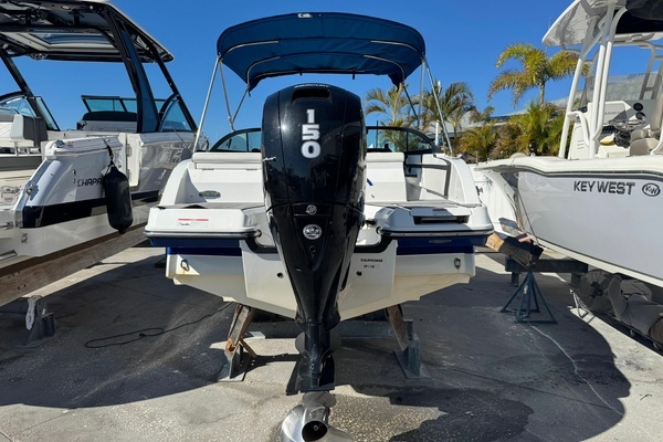 Photo of the 2020 Monterey M-205