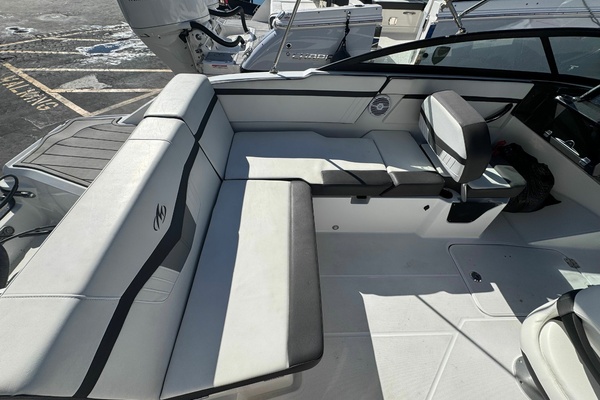 20ft Monterey Yacht For Sale