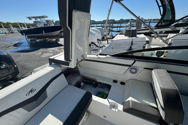20ft Monterey Yacht For Sale