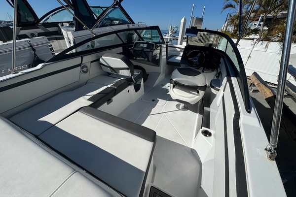 20ft Monterey Yacht For Sale