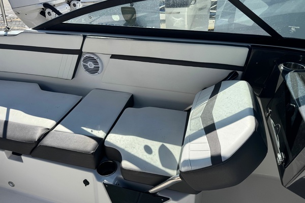 20ft Monterey Yacht For Sale