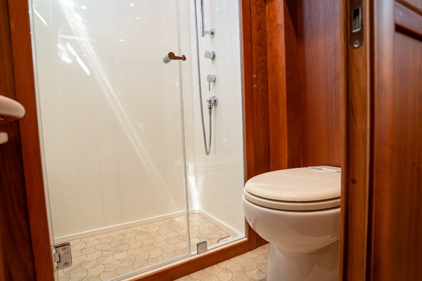 SANDCRAB 66ft Sabre Yacht For Sale