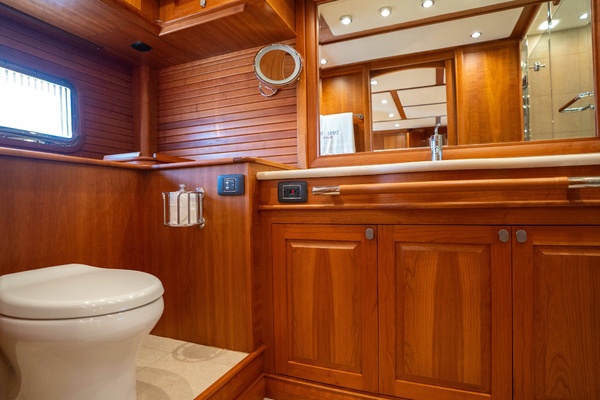 SANDCRAB 66ft Sabre Yacht For Sale