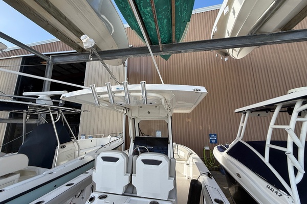 27ft Pursuit Yacht For Sale