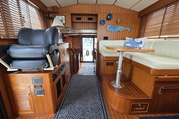 Southern Charm 37ft Mariner Yacht For Sale