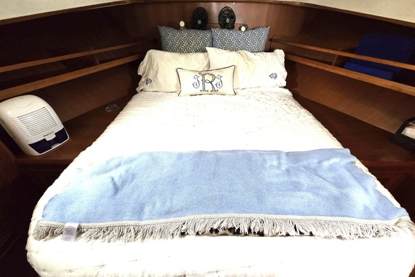 Southern Charm 37ft Mariner Yacht For Sale