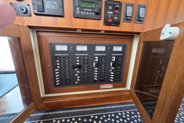 Southern Charm 37ft Mariner Yacht For Sale