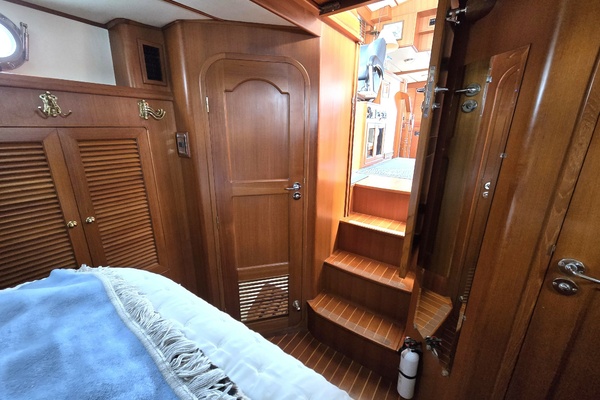 Southern Charm 37ft Mariner Yacht For Sale