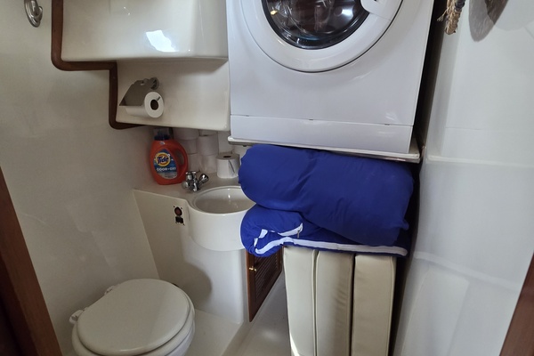 Southern Charm 37ft Mariner Yacht For Sale