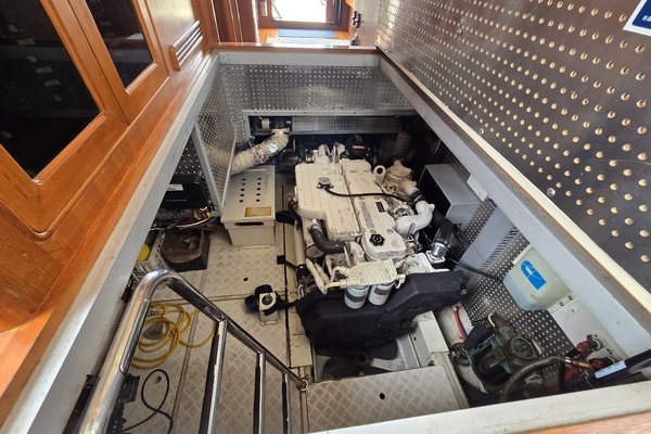 Southern Charm 37ft Mariner Yacht For Sale