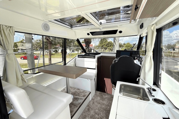 29ft Jeanneau Yacht For Sale