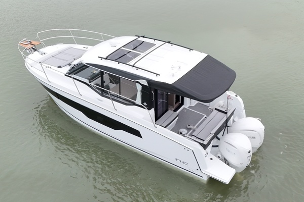 29ft Jeanneau Yacht For Sale