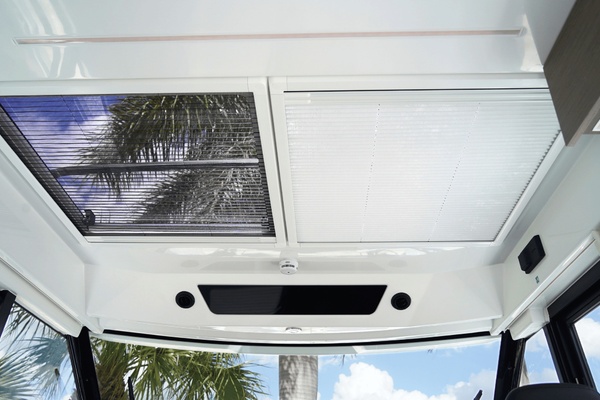 29ft Jeanneau Yacht For Sale