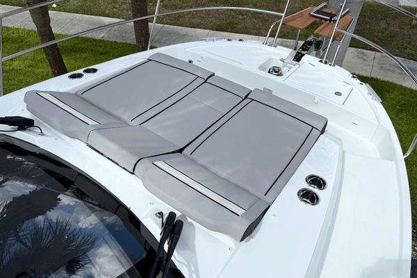 29ft Jeanneau Yacht For Sale