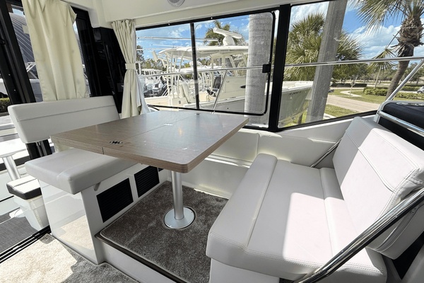 29ft Jeanneau Yacht For Sale