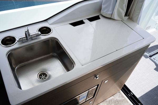 29ft Jeanneau Yacht For Sale