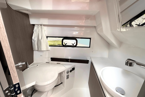 29ft Jeanneau Yacht For Sale