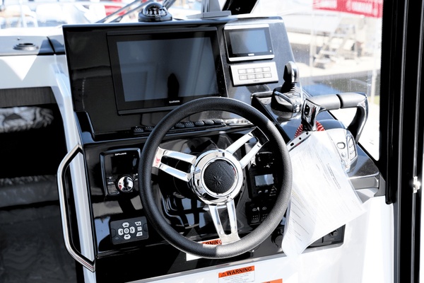 29ft Jeanneau Yacht For Sale