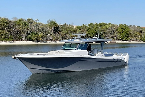 56-ft-HCB-2025-56 Suenos- Jupiter Florida United States  yacht for sale