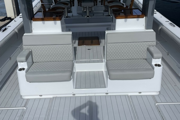 56ft HCB Yacht For Sale