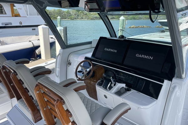 56ft HCB Yacht For Sale