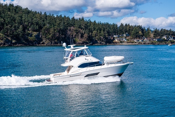 Photo of the 2011 Riviera 43 Open Flybridge "THERAPY"