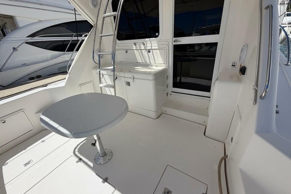 Photo of the 2005 Riviera 37 Flybridge "Work to Play"