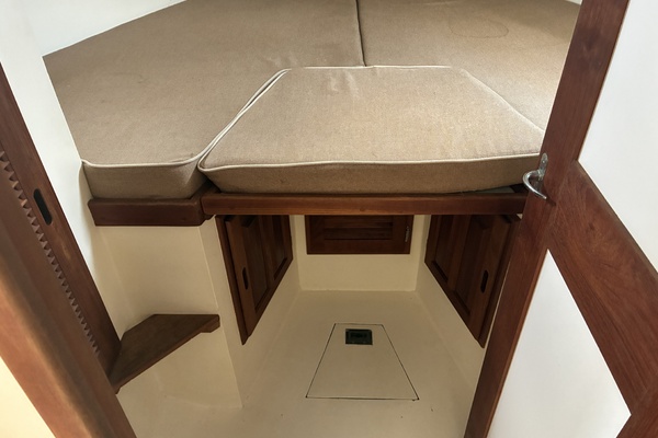 Kreweboat 35ft Duffy Yacht For Sale