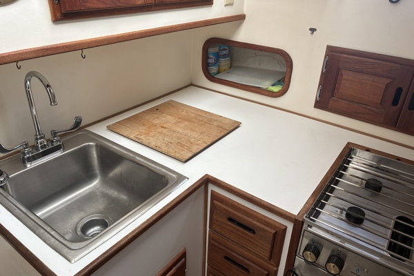 Kreweboat 35ft Duffy Yacht For Sale