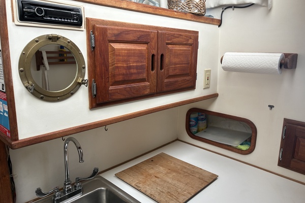 Kreweboat 35ft Duffy Yacht For Sale