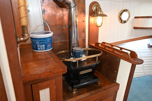 Sylvia II 36ft Willis Yacht For Sale