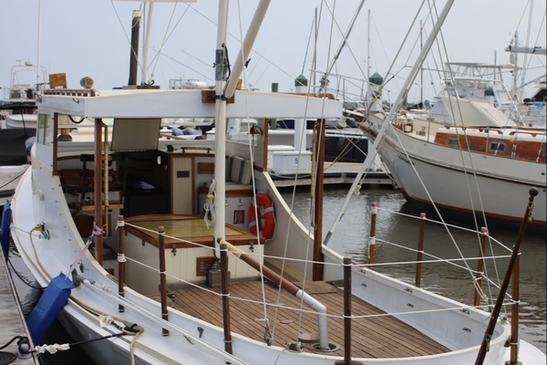 Sylvia II 36ft Willis Yacht For Sale