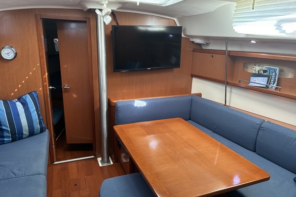 Photo of the 2008 Beneteau Oceanis 43 "ASTRAEA"