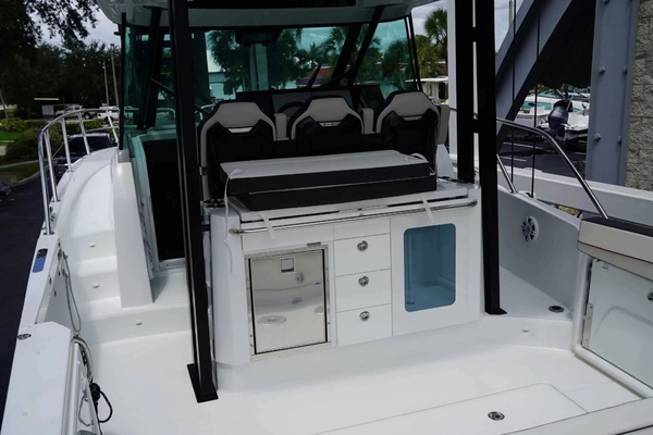 35ft Jeanneau Yacht For Sale