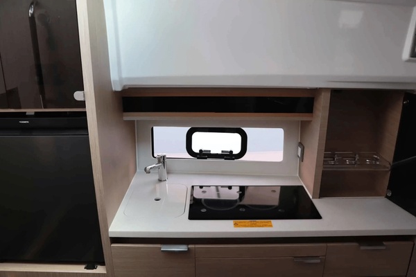 35ft Jeanneau Yacht For Sale