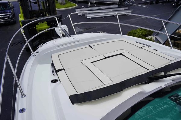 35ft Jeanneau Yacht For Sale