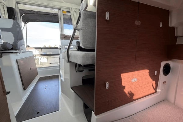 26ft Jeanneau Yacht For Sale