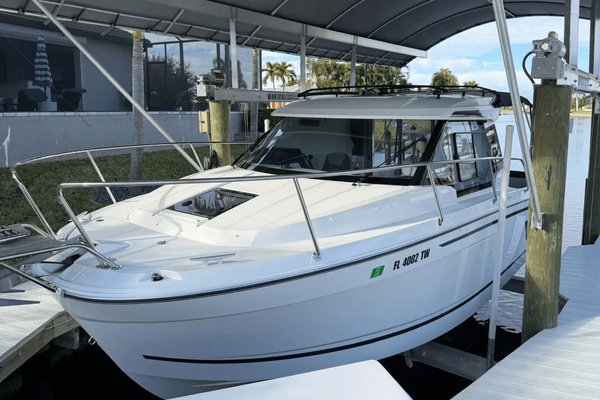 26ft Jeanneau Yacht For Sale