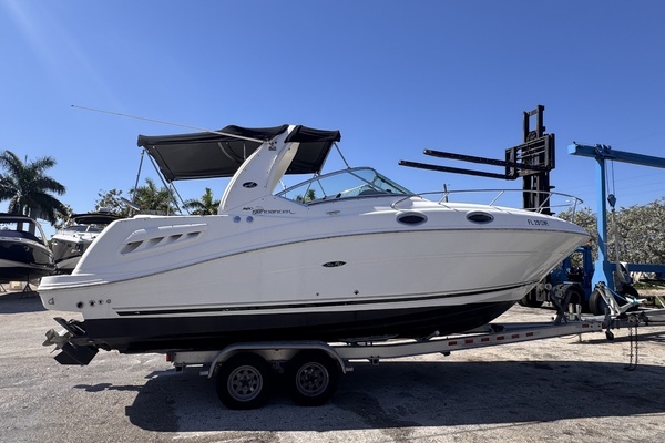 Photo of the 2006 Sea Ray 260 Sundancer