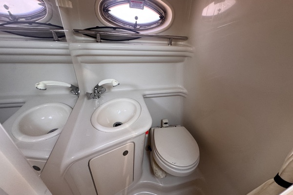 26ft Sea Ray Yacht For Sale