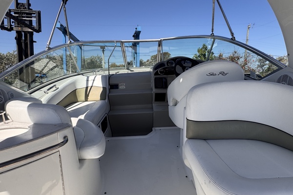 26ft Sea Ray Yacht For Sale
