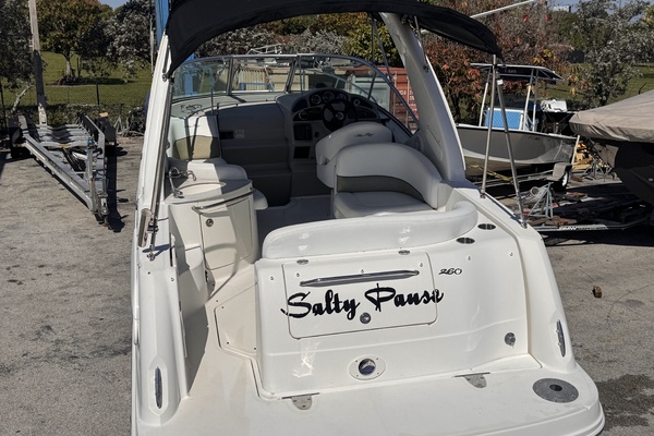 26ft Sea Ray Yacht For Sale