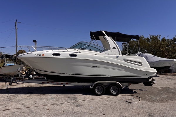 Photo of the 2006 Sea Ray 260 Sundancer