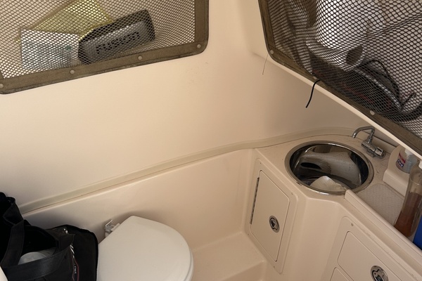 27ft Grady White Yacht For Sale