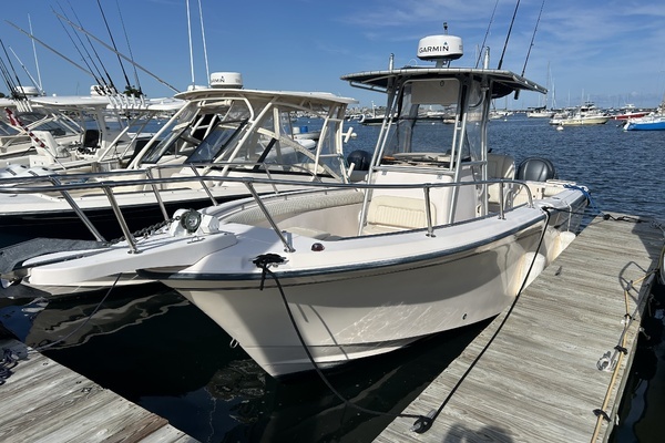 Photo of the 2004 Grady-White Chase 273